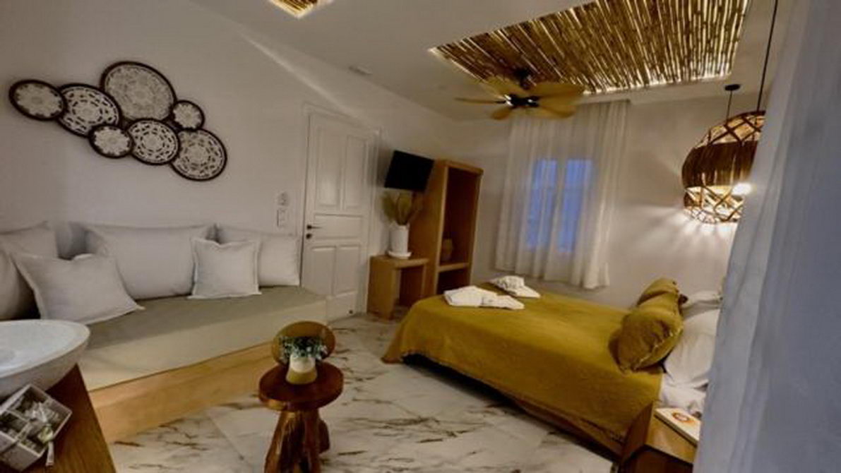 Naxos Studios Marias Residence