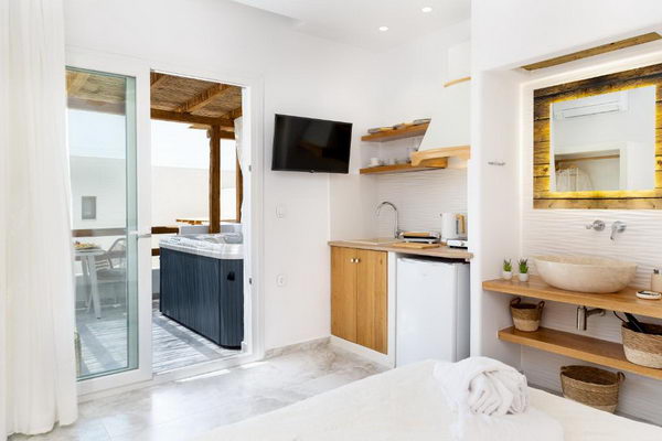 Naxos Studios Marias Residence