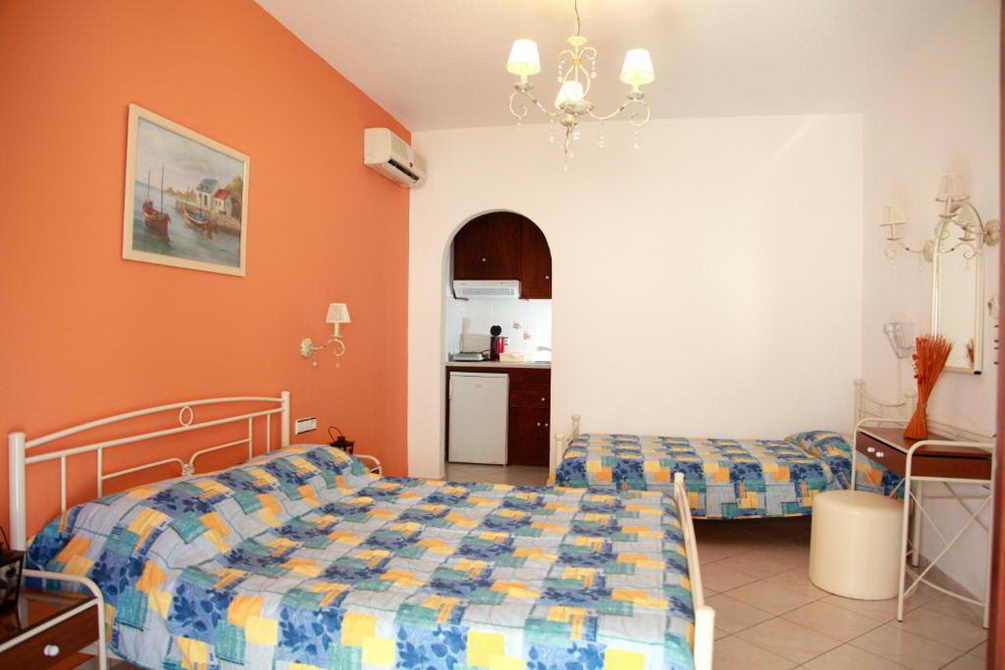 Naxos Studios Marias Residence