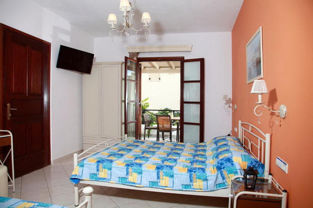 Naxos Studios Marias Residence
