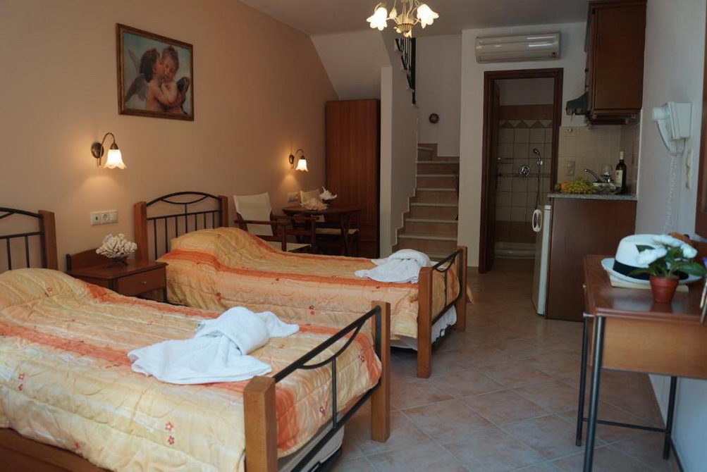 Naxos Studios Marias Residence